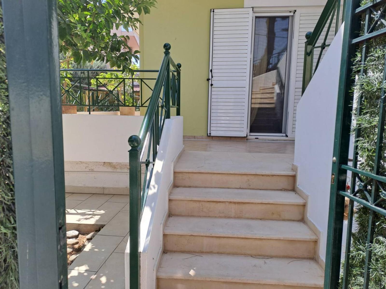 Apartment Dimitris Place Near Athens Airport Koropion