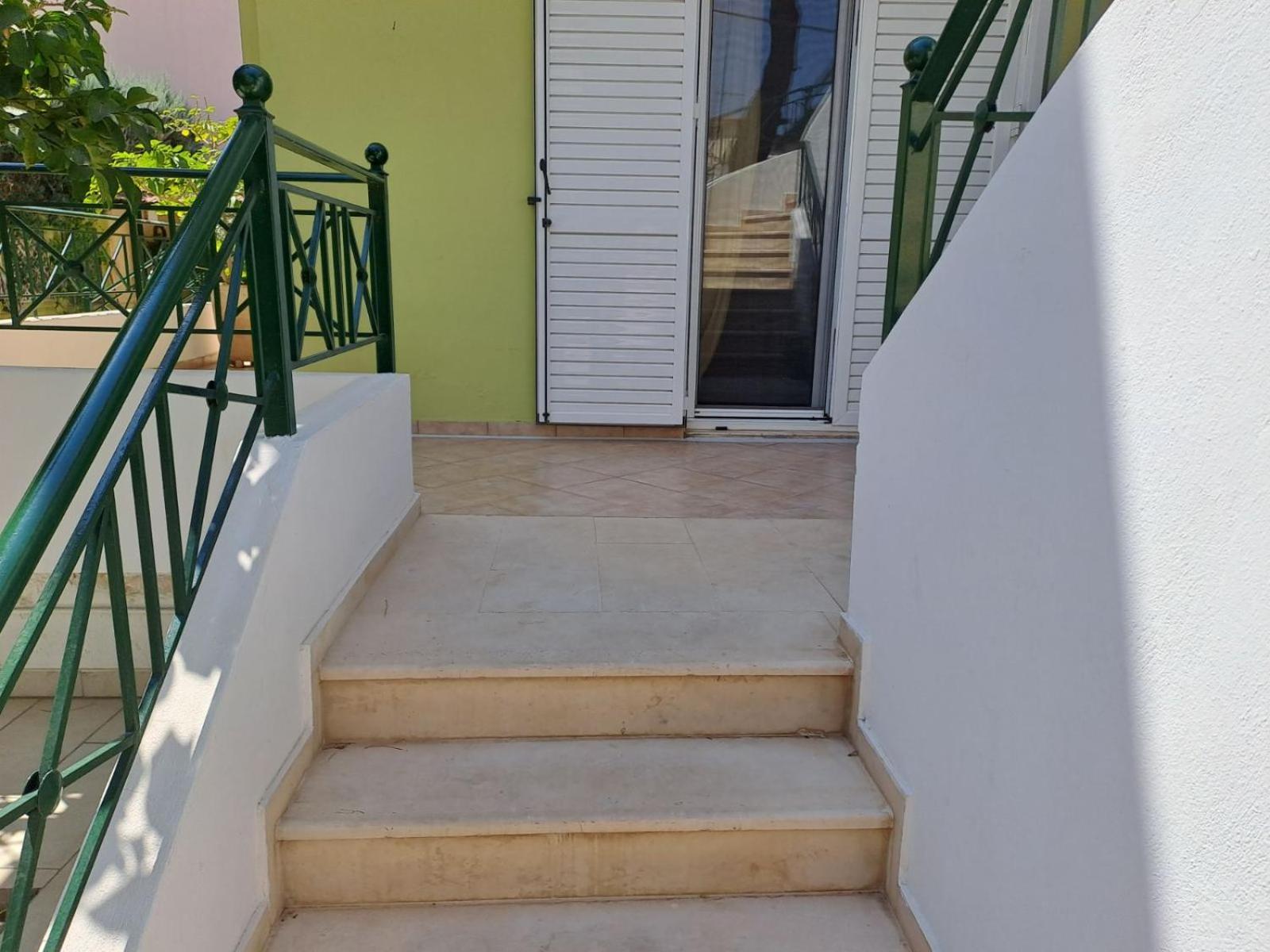 Dimitris Place Near Athens Airport